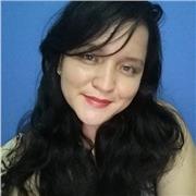 Profesora de Matemáticas da asesorías a niños de primaria y bachillerato